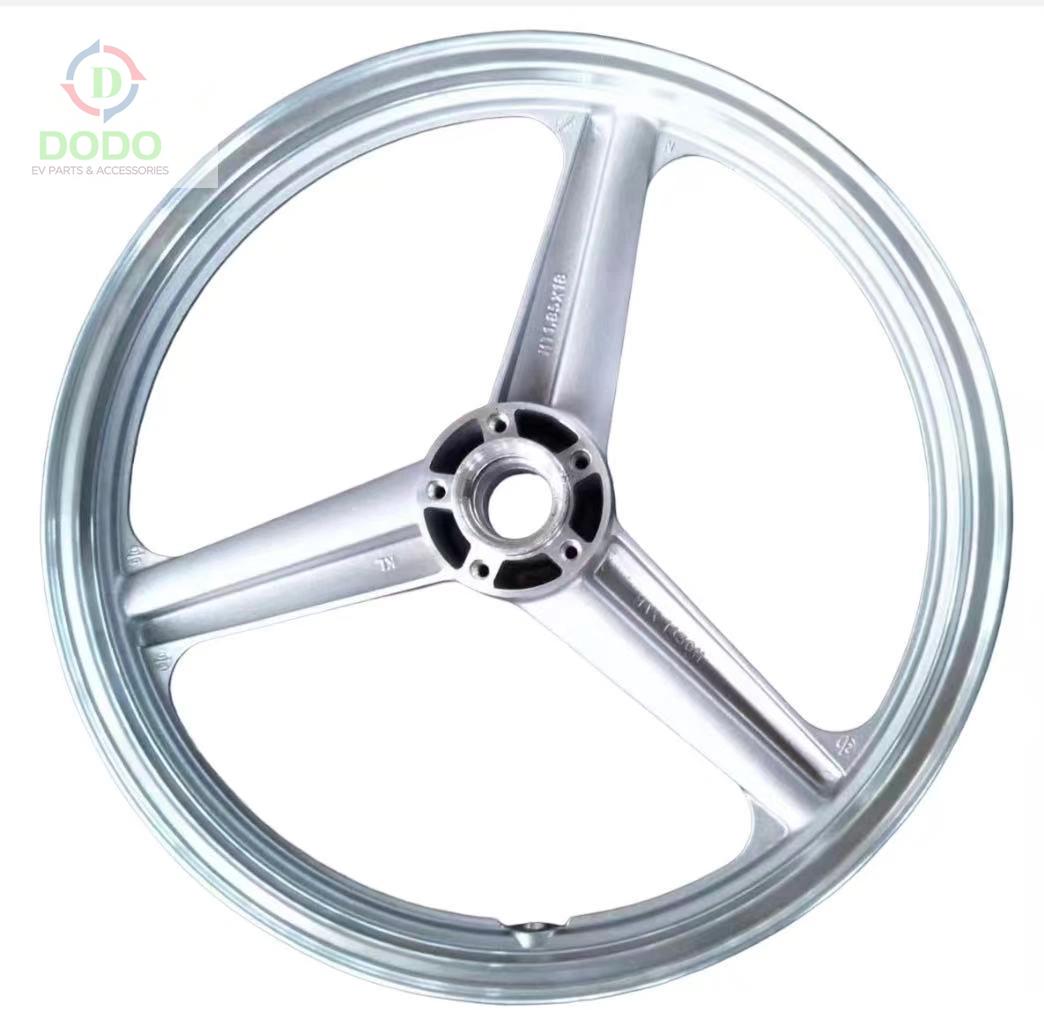18-Inch Front Alloy Wheel (1.85 x 18)
